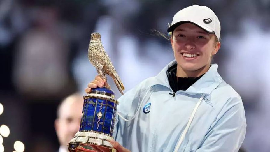 Swiatek chỉ thua 5 game khi vô địch Qatar Open, lập kỷ lục trong Kỷ nguyên Mở