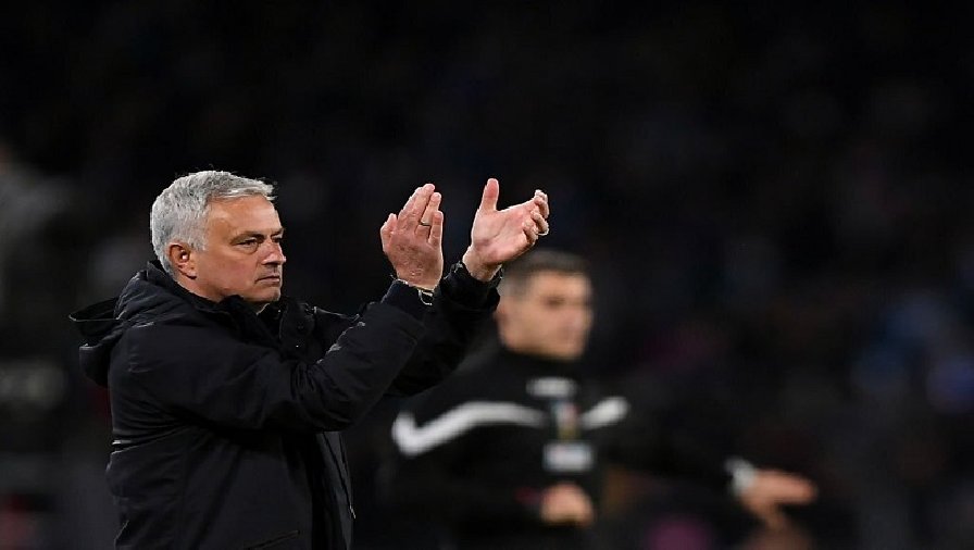 Mourinho chỉ trích trọng tài dù Roma thoát thua phút cuối