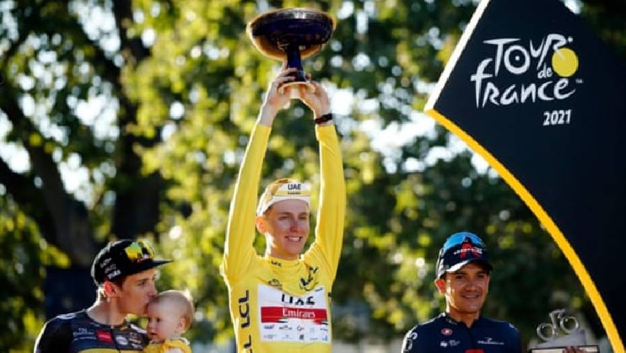 Tadej Pogacar vô địch Tour de France, thiết lập kỳ tích có một không hai