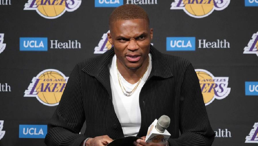 Russell Westbrook đáp trả khi Los Angeles Lakers bị gọi là 'viện dưỡng lão'