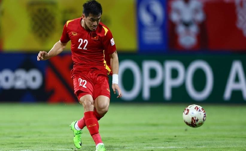 Tiến Linh tái hiện siêu phẩm trận UAE, ghi bàn thứ 2 cho Việt Nam