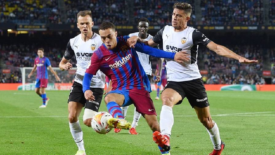 Nhận định, dự đoán Valencia vs Barcelona, 22h15 ngày 20/2: Hiểm nguy rình rập