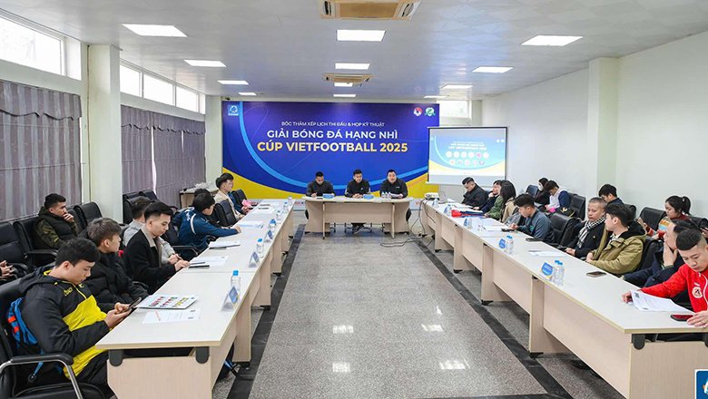 Giải hạng Nhì - Cúp VietFootball 2025 chính thức khởi tranh với 11 đội tham dự