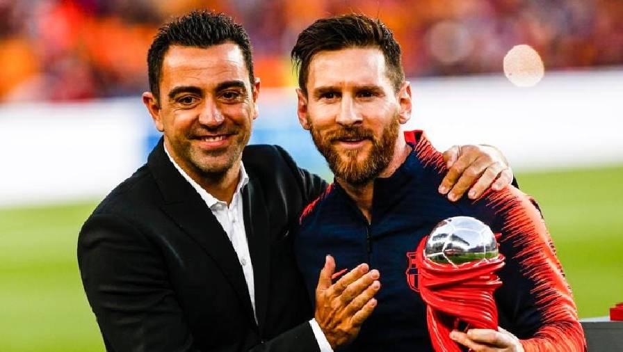 HLV Xavi chào đón Messi trở lại Barca