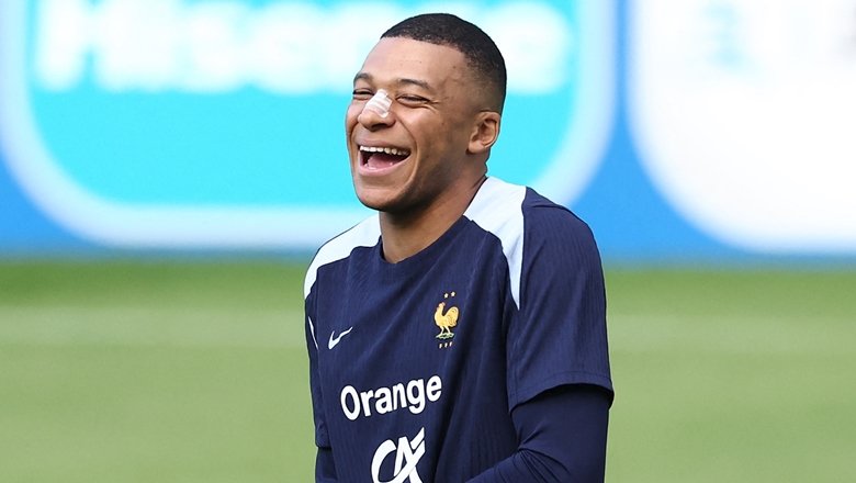 Mbappe trở lại tập luyện, bỏ ngỏ khả năng ra sân ở trận Hà Lan vs Pháp
