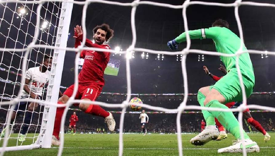 VAR bỏ qua pha chạm tay 'rõ như ban ngày' của Salah ở trận Tottenham vs Liverpool?