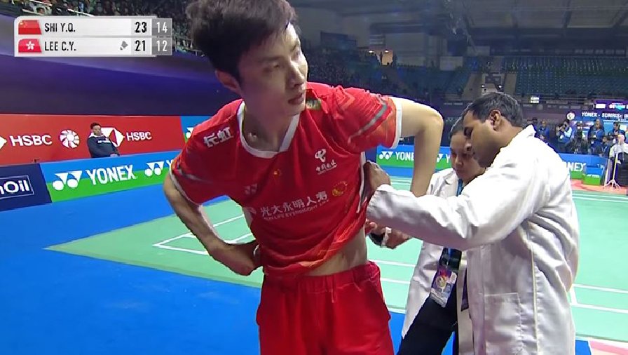 Shi Yu Qi vô địch Ấn Độ Mở rộng với chiêu 'giả vờ đau'?