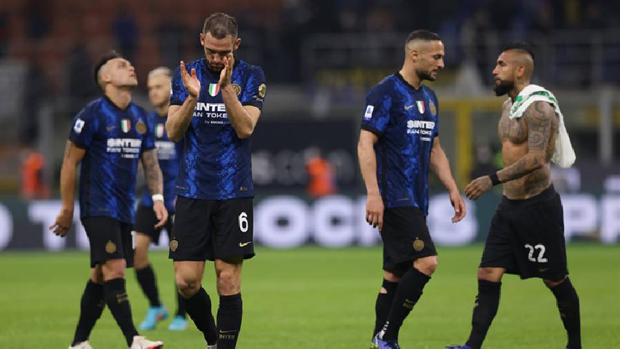 Inter 'phơi áo' trên sân nhà trước Sassuolo