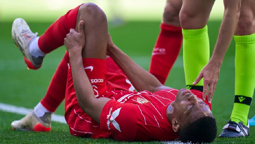 Martial dính chấn thương chỉ sau 4 trận khoác áo Sevilla