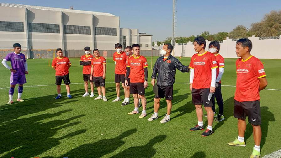 U23 Việt Nam tập buổi đầu tại UAE với sự có mặt của HLV Gong Oh Kyun
