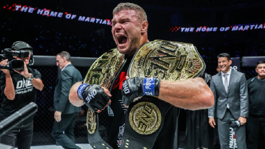 Anatoly Malykhin lại phải dời lịch tranh đai ONE Championship Heavyweight