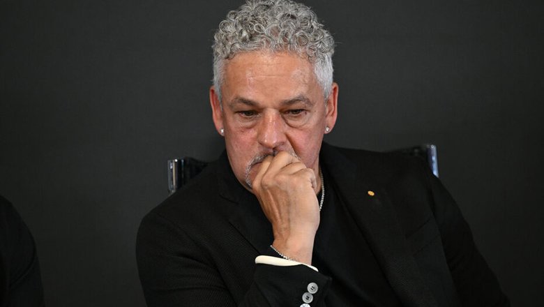 Huyền thoại Roberto Baggio bị băng nhóm hãm hại trong lúc xem EURO