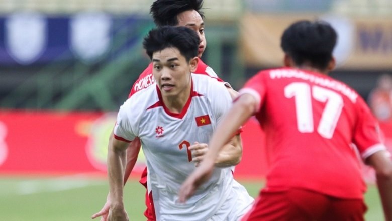 Đình Bắc phải tập riêng, nguy cơ vắng mặt trận đối đầu U23 Campuchia