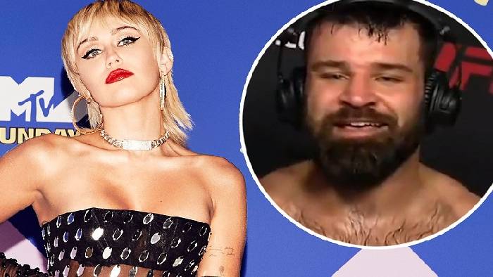 Võ sĩ UFC tiết lộ vẫn đang nhắn tin cho Miley Cyrus