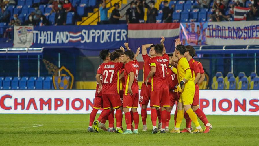 Chiến đấu quả cảm, U23 Việt Nam đánh bại U23 Thái Lan để tiến vào bán kết