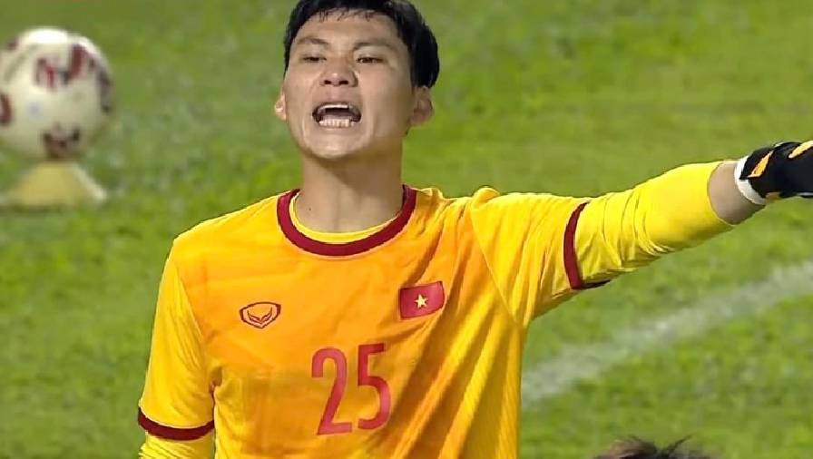 Trịnh Xuân Hoàng là ai? Thủ môn Thanh Hóa tỏa sáng ở U23 Việt Nam