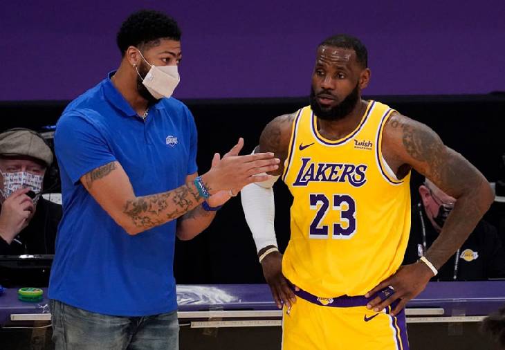 Los Angeles Lakers sẽ mất LeBron James 1 tháng