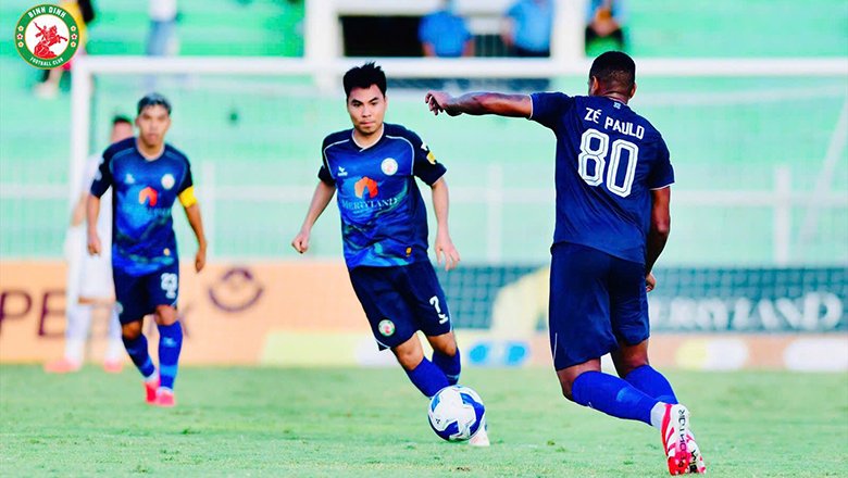 Bình Định thua 4 bàn trong hiệp 1, không còn đường ở lại V.League
