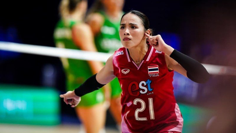 Tuyển bóng chuyền nữ Thái Lan thua đau dù được thiên vị ở Volleyball Nations League 2025