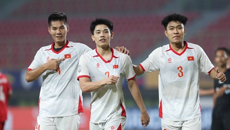 Đội hình xuất phát U23 Việt Nam vs U23 Campuchia: Đình Bắc dự bị, Viktor Lê đá chính