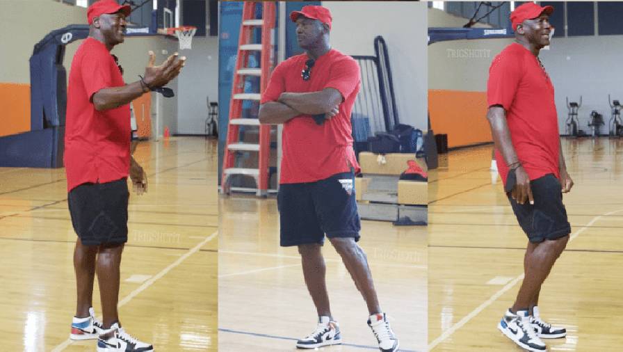 Michael Jordan thị phạm các cầu thủ Charlotte Hornets