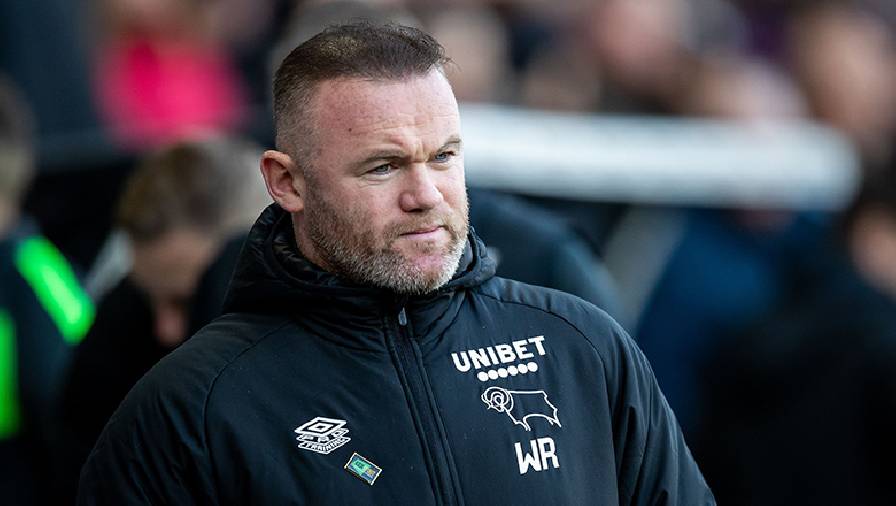 Rooney thề gắn bó với Derby dù được đồn dẫn dắt MU
