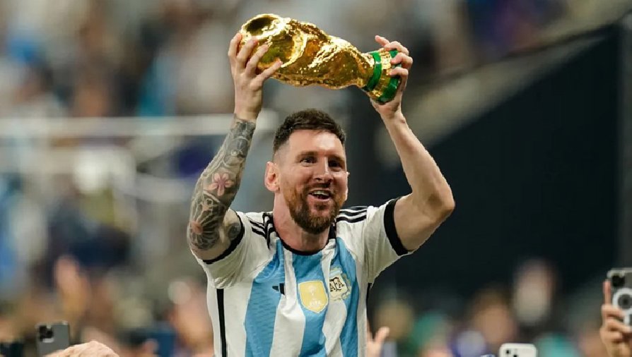 Messi muốn khoe cúp vàng ở Pháp, PSG lo ngại bị CĐV nhà phản đối