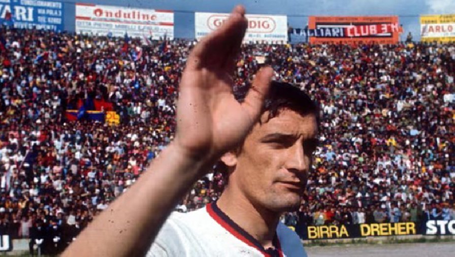 Huyền thoại bóng đá Italia qua đời vị trụy tim