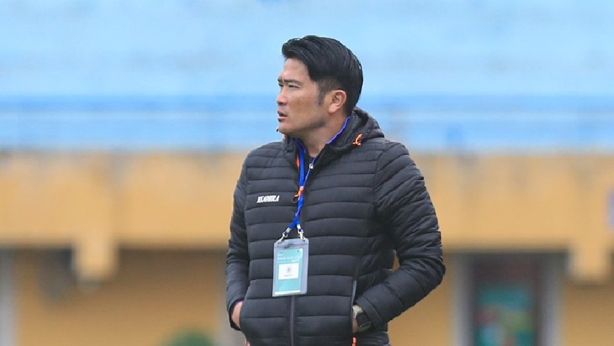 Thành Chung sút hỏng 11m, HLV Nhật Bản nhận thất bại trong trận ra mắt Hà Nội FC