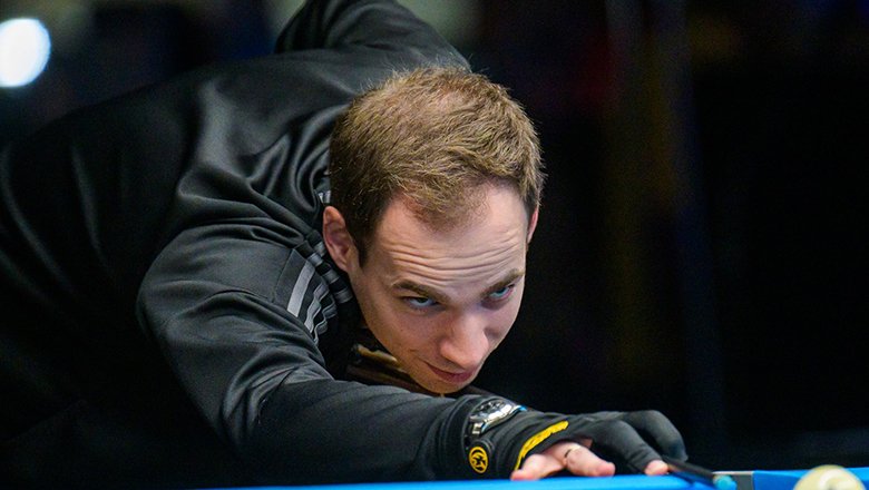 Joshua Filler lại thắng dễ, Albin Ouschan chật vật vào vòng 32 Las Vegas Open 2025