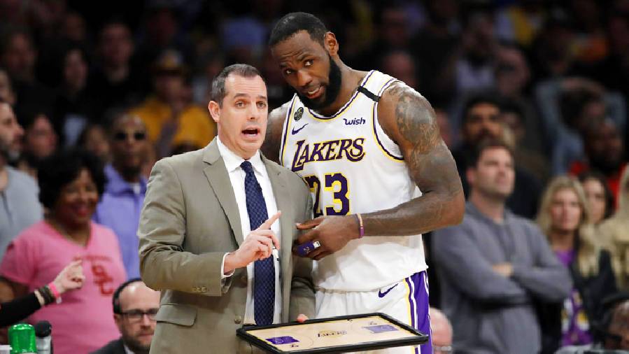 Los Angeles Lakers tính 'cuỗm' HLV trưởng của Utah Jazz