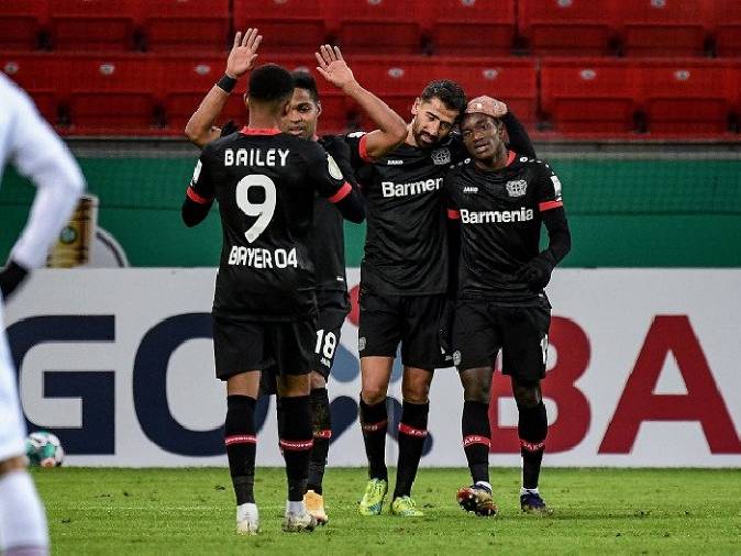 Nhận định bóng đá Leverkusen vs Frankfurt, 23h30 ngày 24/4: Chủ nhà tận dụng lợi thế