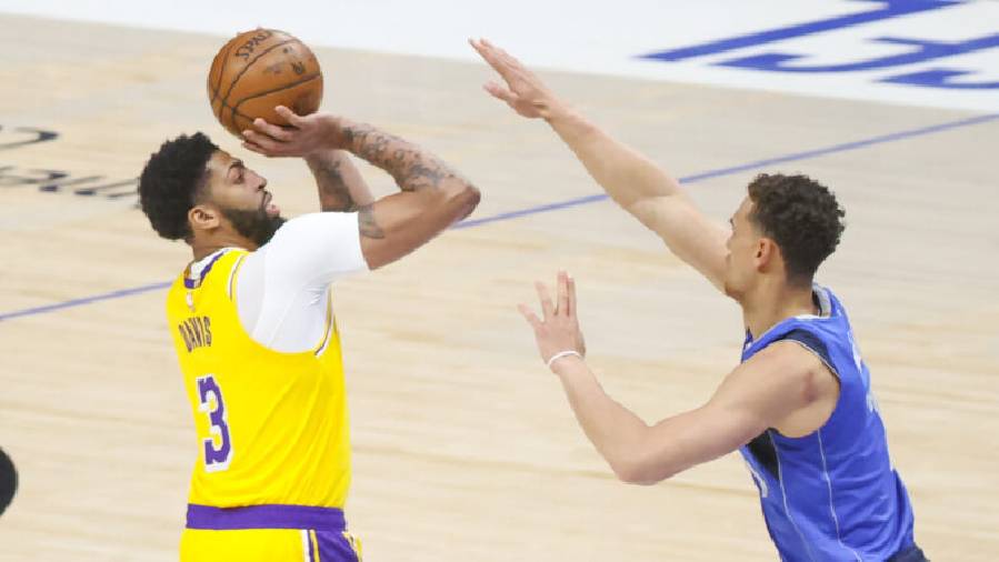 Trò cưng Anthony Davis tái xuất, HLV của Lakers đặt nhiều kỳ vọng