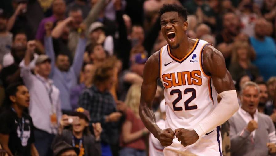Phoenix Suns thắng 13 trận liên tiếp, DeAndre Ayton 'nổ' tưng bừng
