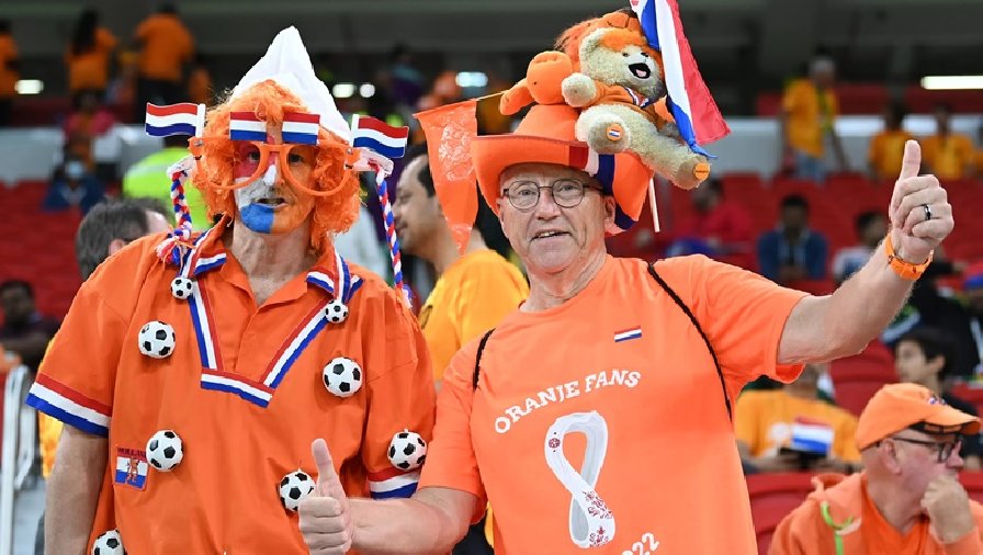 Hà Lan giải tán Fanzone tại Qatar vì... không ai đến xem