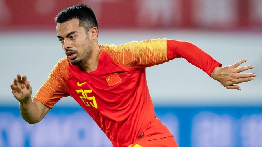 Tiền vệ nhập tịch của ĐT Trung Quốc bị loại khỏi Asian Cup 2023 vì vô kỷ luật