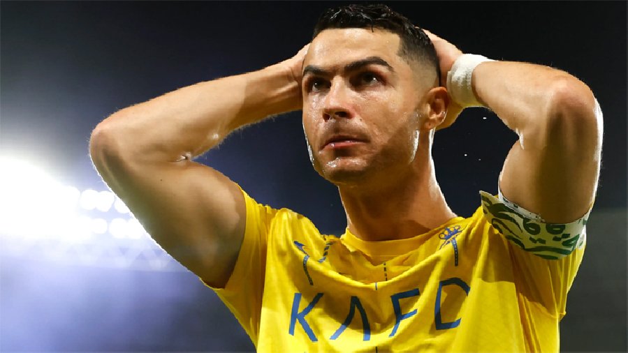 Ronaldo đột ngột hủy tour du đấu Trung Quốc, NHM phẫn nộ