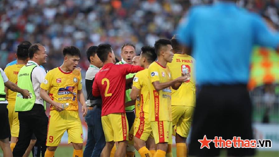Video bàn thắng Đắk Lắk vs Thanh Hóa: Cú sốc trên đất Tây Nguyên