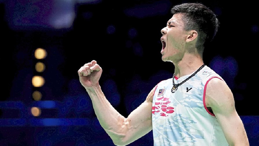 Lee Zii Jia tri ân NHM sau khi vô địch Thái Lan Mở rộng