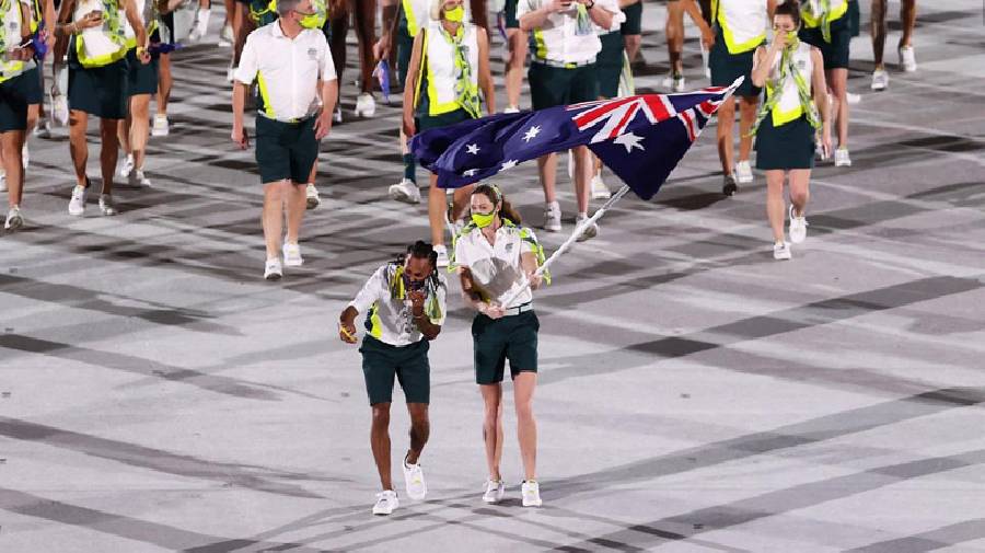 BLV nhầm giới tính của sao bóng rổ Australia tại lễ khai mạc Olympic