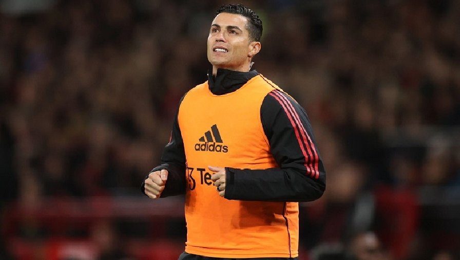 MU sẵn sàng để Ronaldo ra đi tự do, HLV Ten Hag vẫn cho cơ hội ‘quay xe’