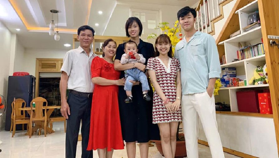 Hé lộ gia đình hạnh phúc hiếm người biết của chủ công Trần Thị Thanh Thúy