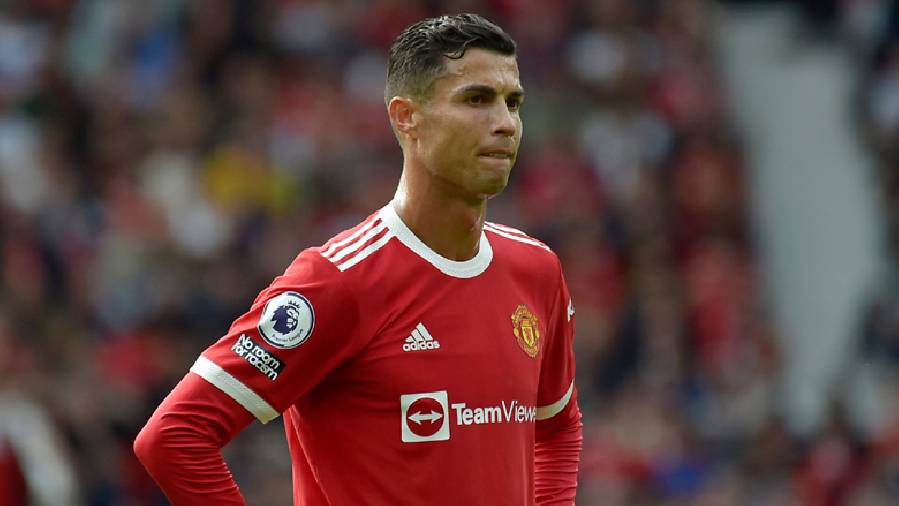 Ronaldo không hài lòng với 3 ngôi sao MU trong trận thắng West Ham