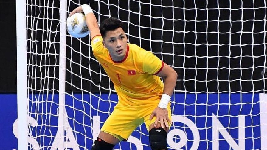 Hồ Văn Ý bảo vệ thành công Quả bóng vàng Futsal Việt Nam