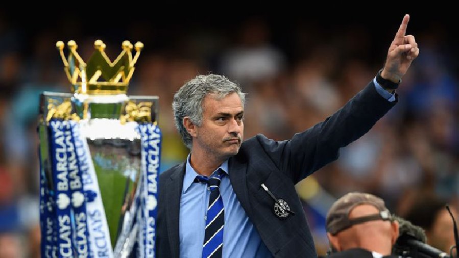 HLV Mourinho thừa nhận dành nhiều tình cảm cho Chelsea hơn MU