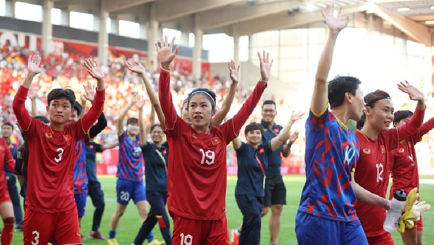 CĐV Đông Nam Á chúc mừng ĐT nữ Việt Nam, khen Thanh Nhã xứng đáng thi đấu ở châu Âu