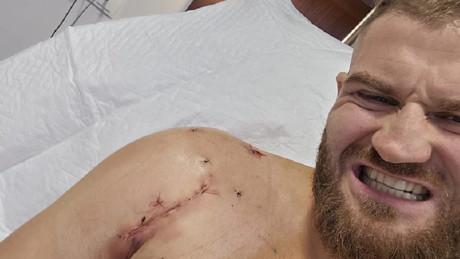 Cựu vô địch UFC Jan Blachowicz phải phẫu thuật vai 2 lần liên tiếp