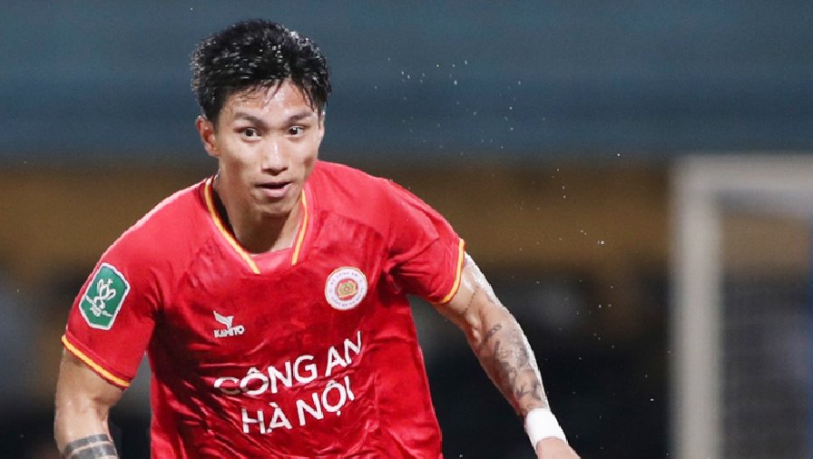 Đoàn Văn Hậu sang Singapore chữa trị, không dự vòng loại World Cup với ĐT Việt Nam