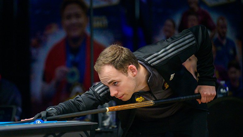 Joshua Filler thắng nhọc ở loạt penalty, vào bán kết Las Vegas Open 2025