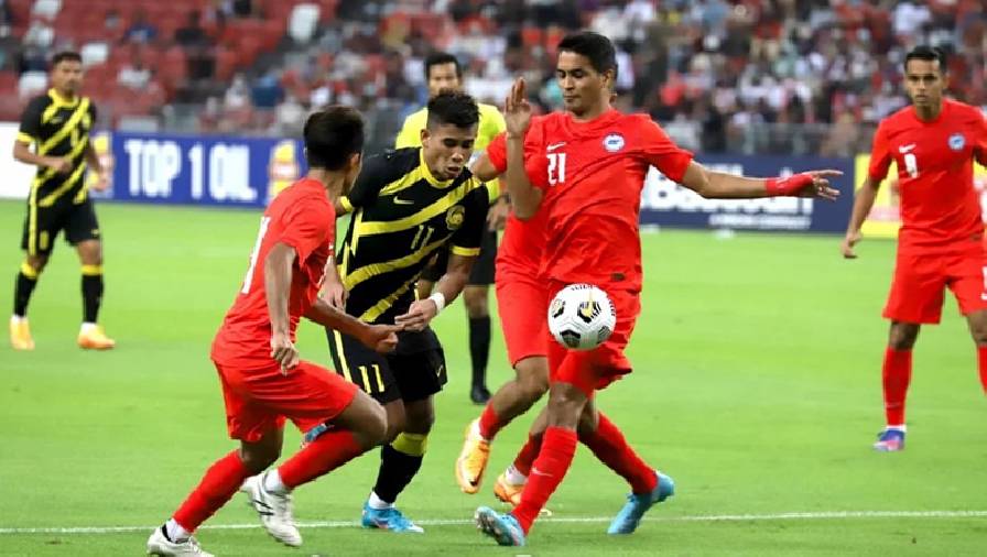 Malaysia thua cay đắng Singapore trong ngày Safawi sút hỏng 11m